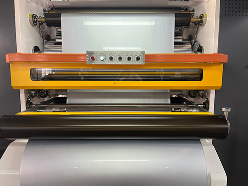 Triplex Solventsiz Laminatör, A400-3H